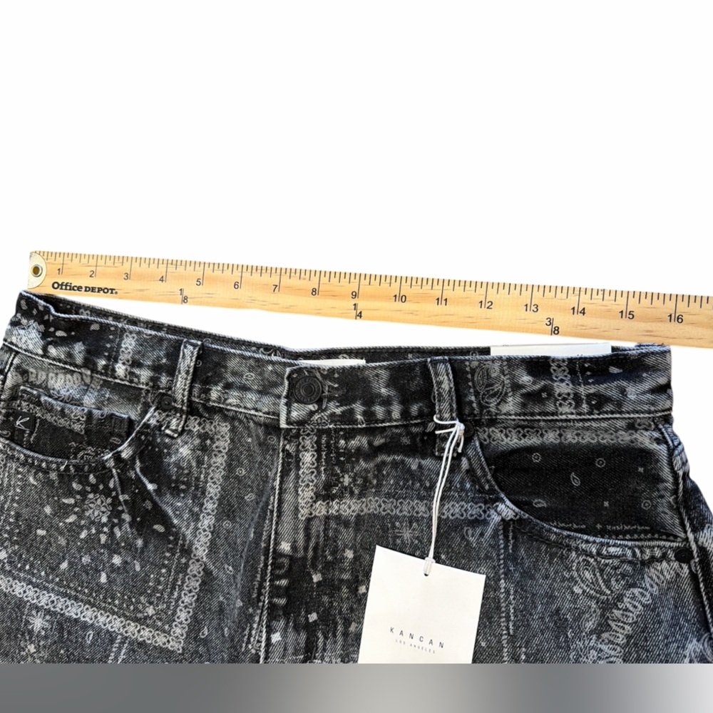 KanCan Paisley Print Denim Shorts Size 11 Black Acid Wash Edgy Western New - Picture 15 of 15